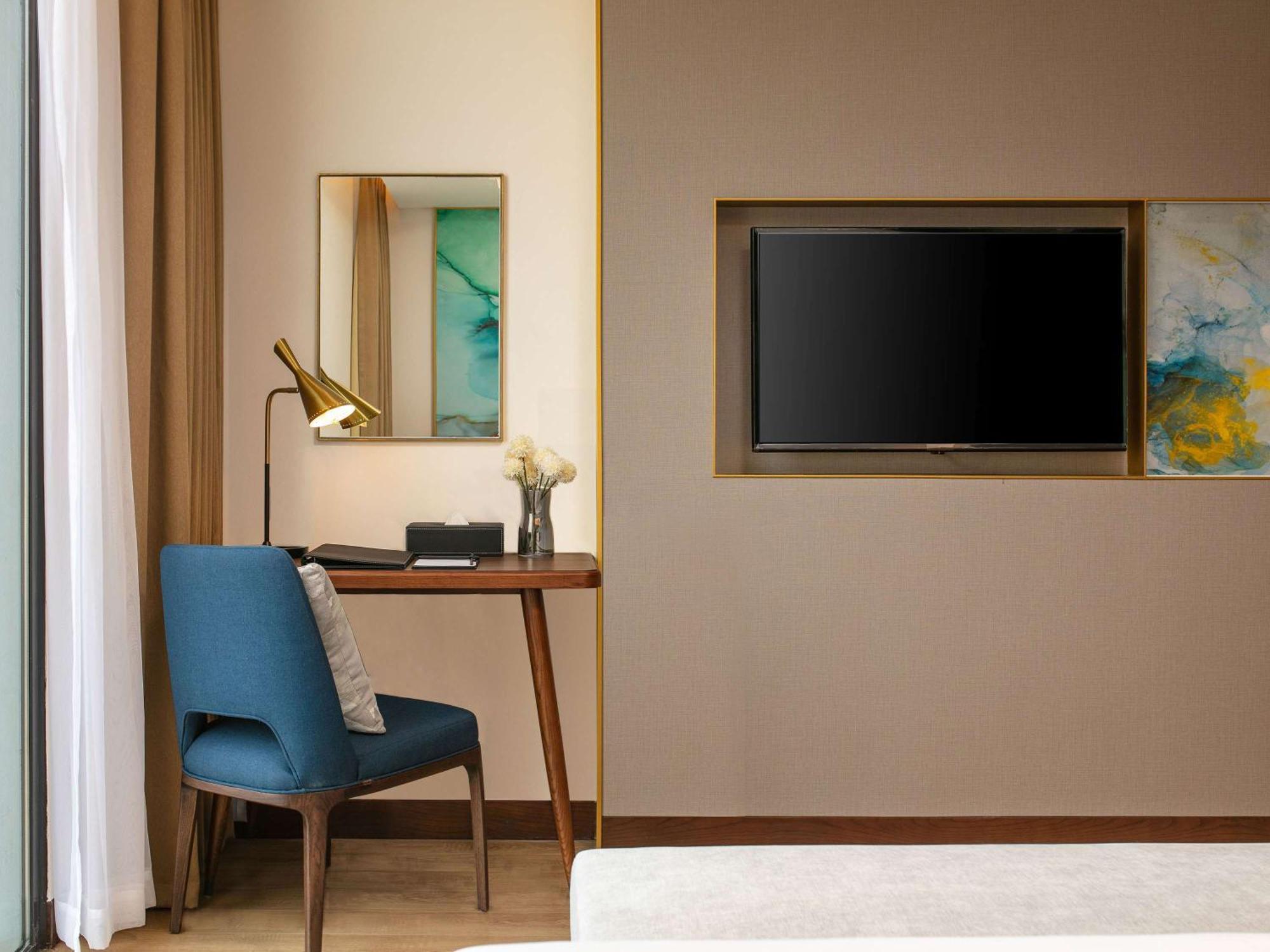 Moevenpick Living West 河内 外观 照片