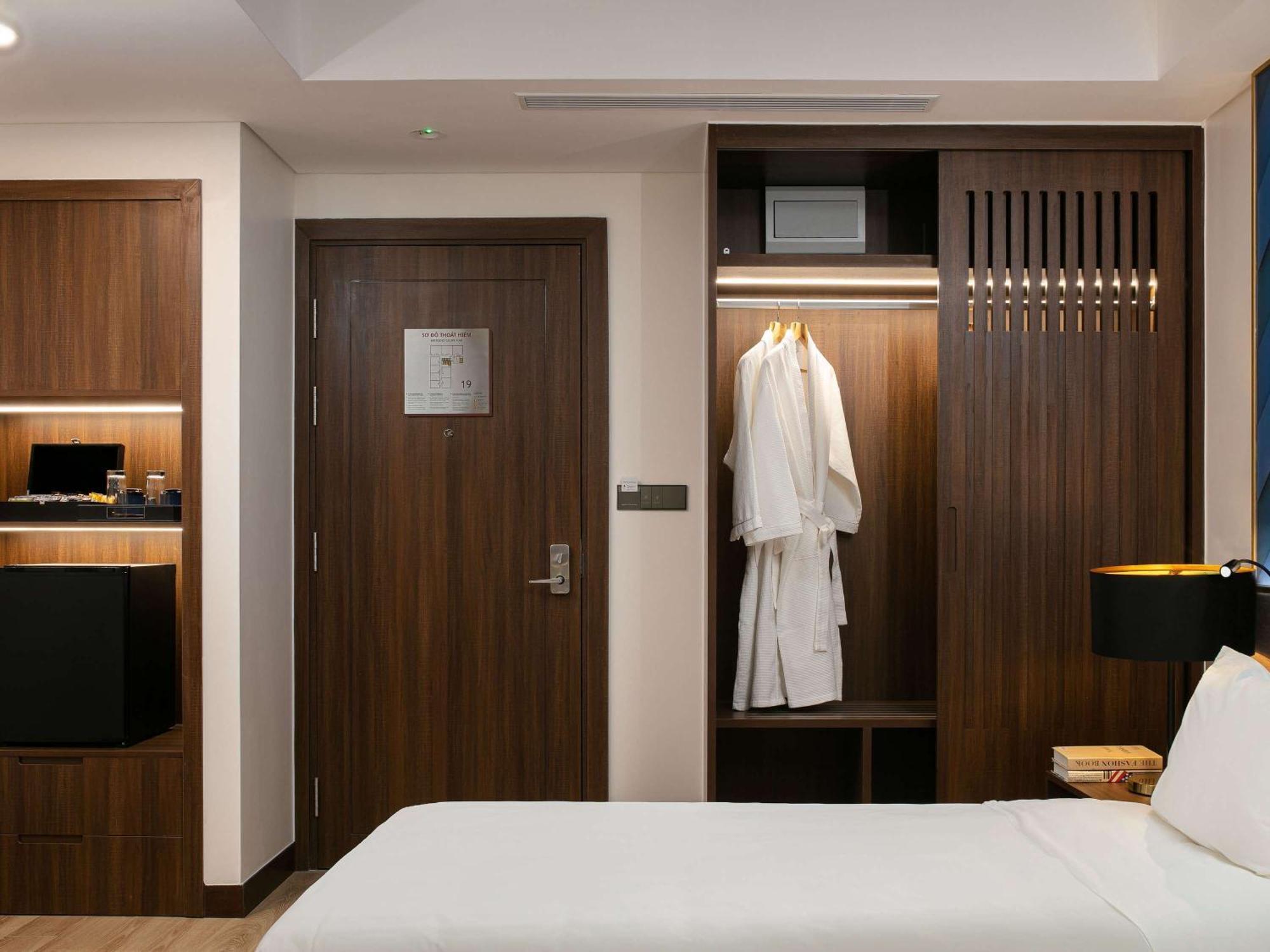 Moevenpick Living West 河内 外观 照片