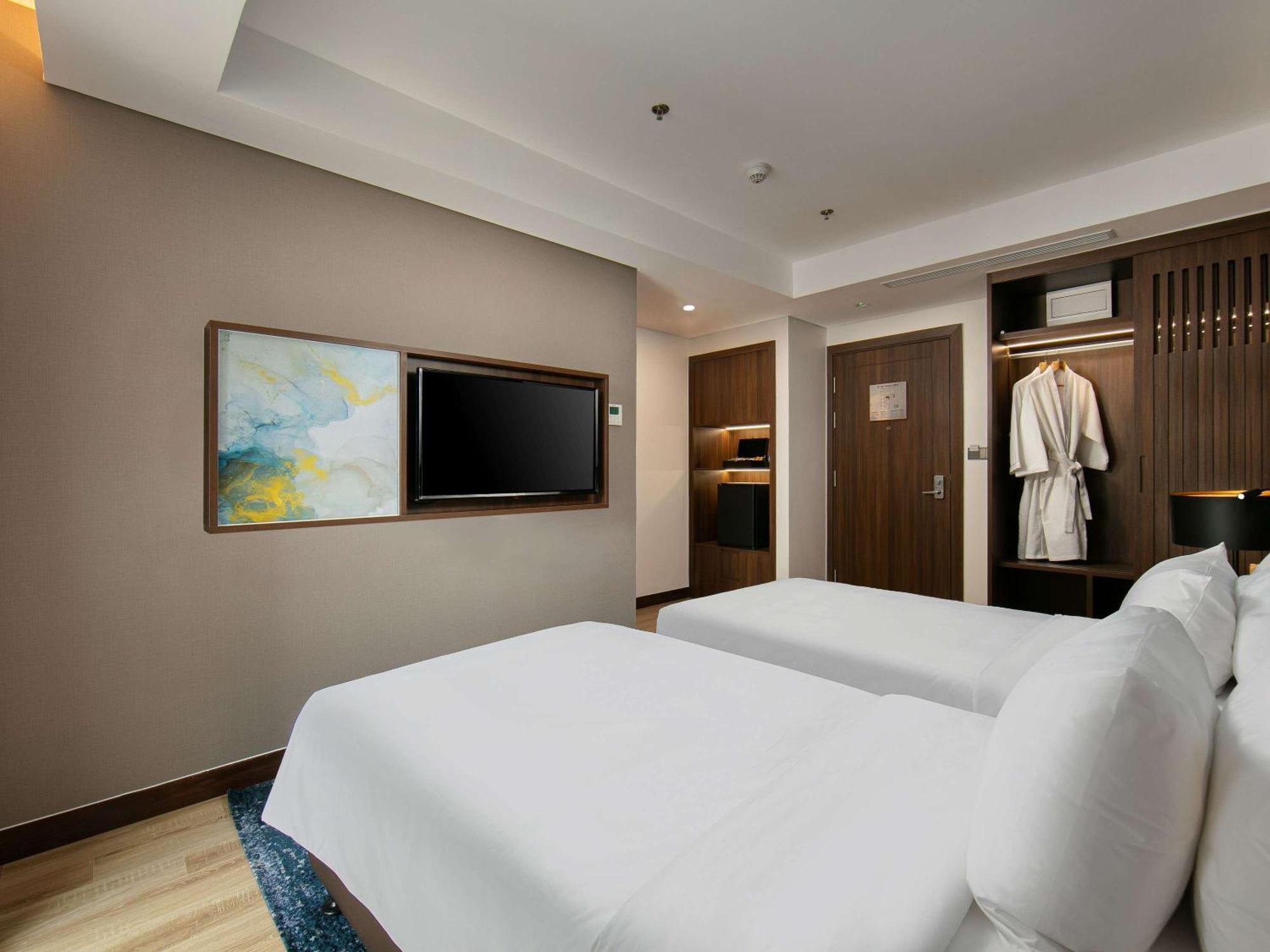 Moevenpick Living West 河内 外观 照片